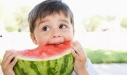 七爸和娱乐吃瓜君怎么了,揭秘背后故事与争议